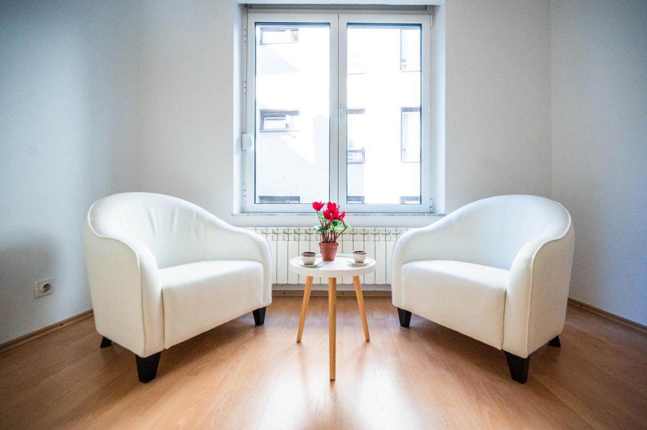 Bright And Modern 1Bdr Apartment In The Center سراييفو المظهر الخارجي الصورة